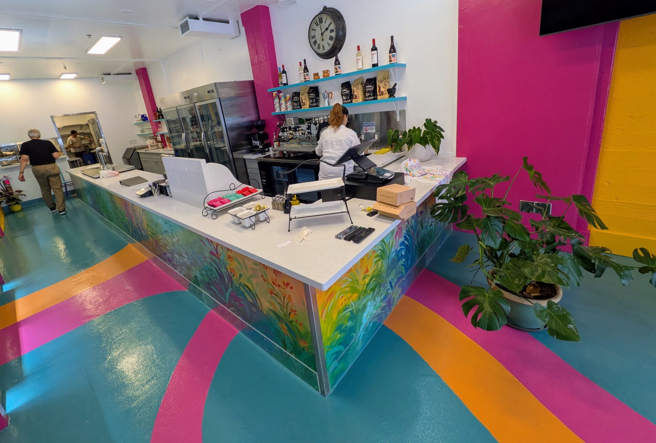 Gelato Pazzo Cafe Debuts with Big Bargains